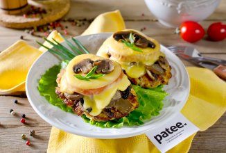 Куриное филе с грибами и сыром в духовке