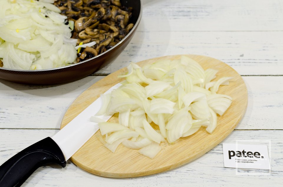 Куриное филе с грибами и сыром в духовке - Шаг 11