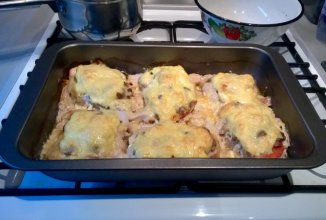 Свинина с опятами