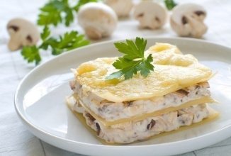 Лазанья с курицей и грибами