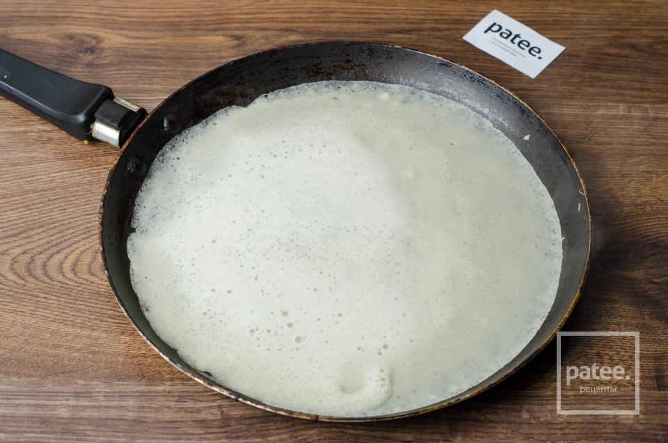 Блинный торт с икрой - Шаг 7