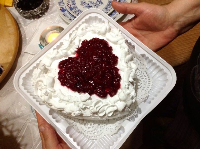 торт "кровавое сердце"