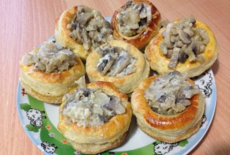 Волованы с грибами