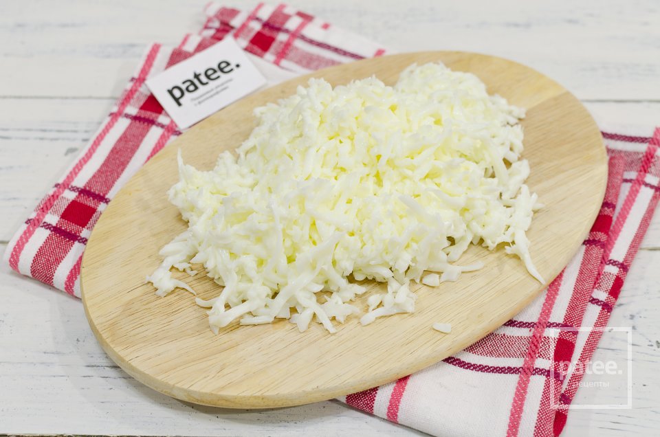 Салат с курицей и грибами Березка - Шаг 11