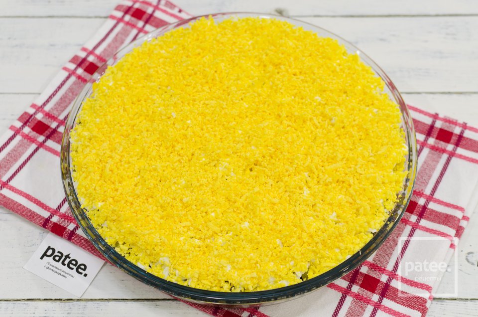 Салат с курицей и грибами Березка - Шаг 14