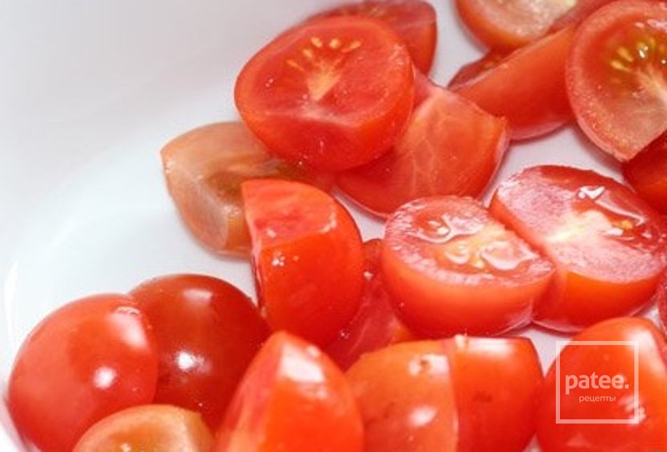 Паста с чернилами каракатицы под сливочным соусом с семгой - Шаг 7