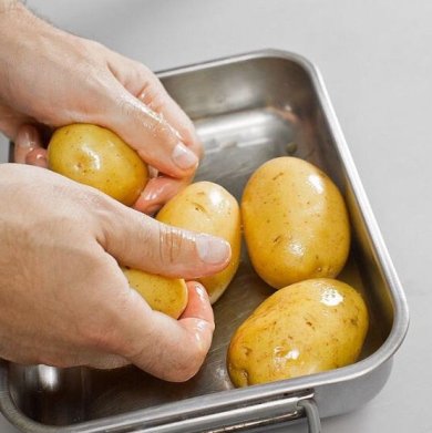 Картофель запеченный в мундире - Шаг 1