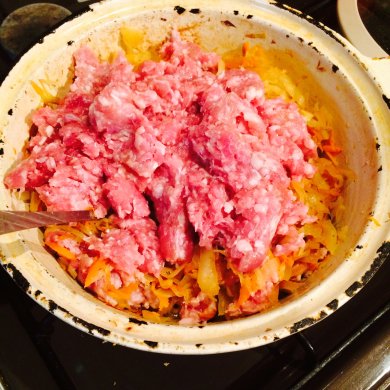 Капуста, тушеная с мясом - Шаг 5