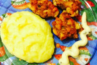 Куриные котлетки с шампиньонами.