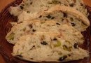 Багет с оливками и розмарином