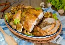 Курица фаршированная гречкой с грибами