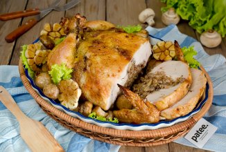 Курица фаршированная гречкой с грибами