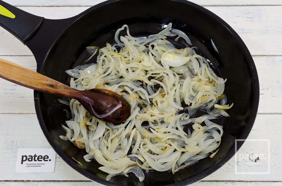 Курица фаршированная гречкой с грибами - Шаг 6