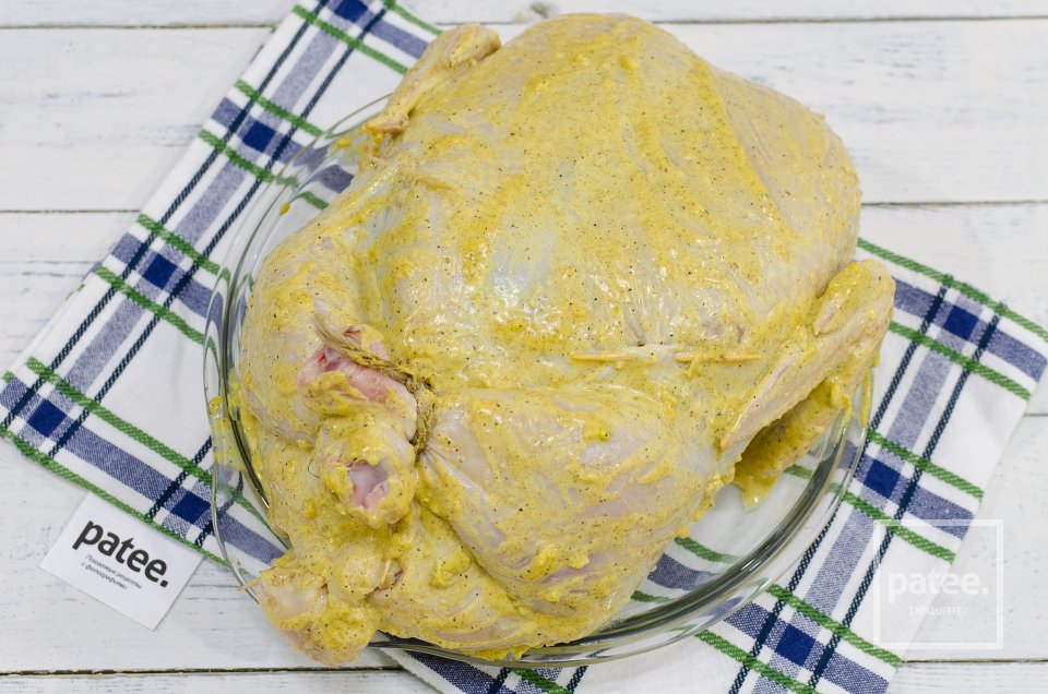 Курица фаршированная гречкой с грибами - Шаг 18