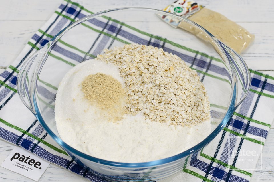 Банановые кексы с овсяными хлопьями и грецким орехом - Шаг 4