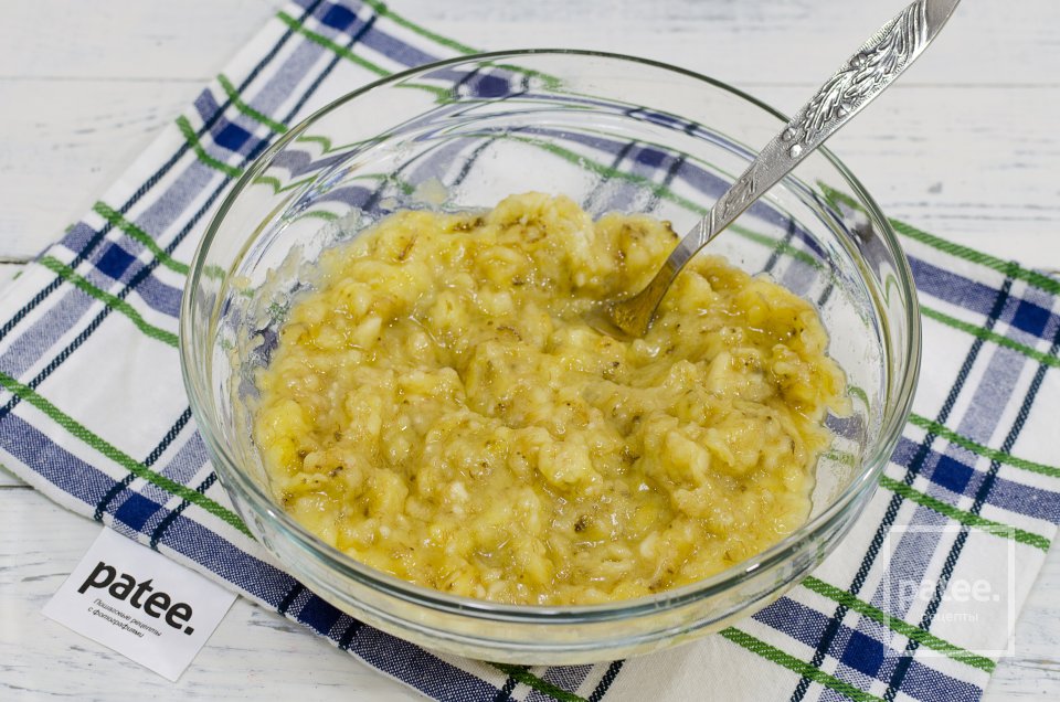 Банановые кексы с овсяными хлопьями и грецким орехом - Шаг 7