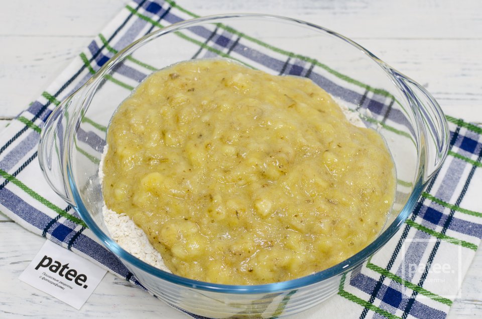 Банановые кексы с овсяными хлопьями и грецким орехом - Шаг 12