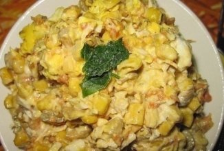 Салат с кукурузой и грибами