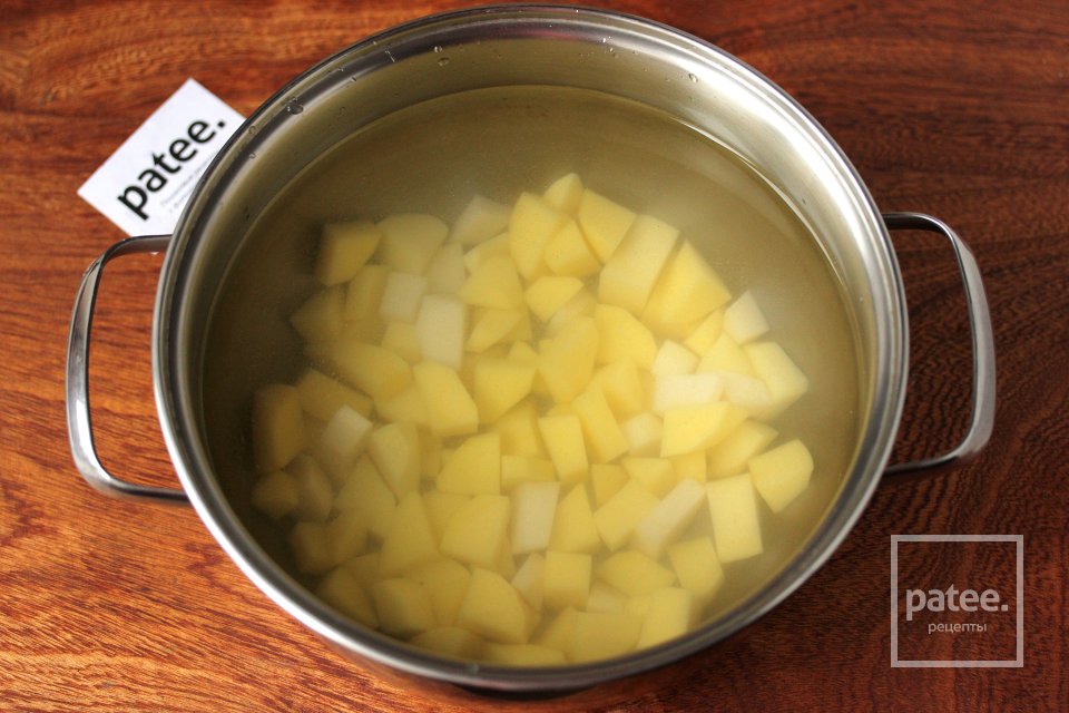 Суп с фрикадельками и брюссельской капустой - Шаг 2