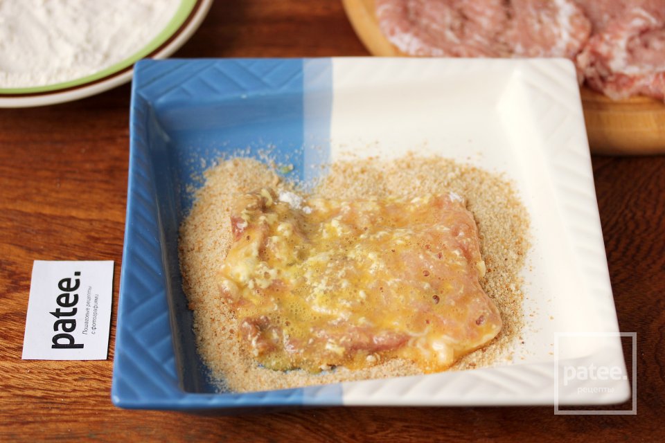 Отбивные из свинины с помидорами и сыром - Шаг 6