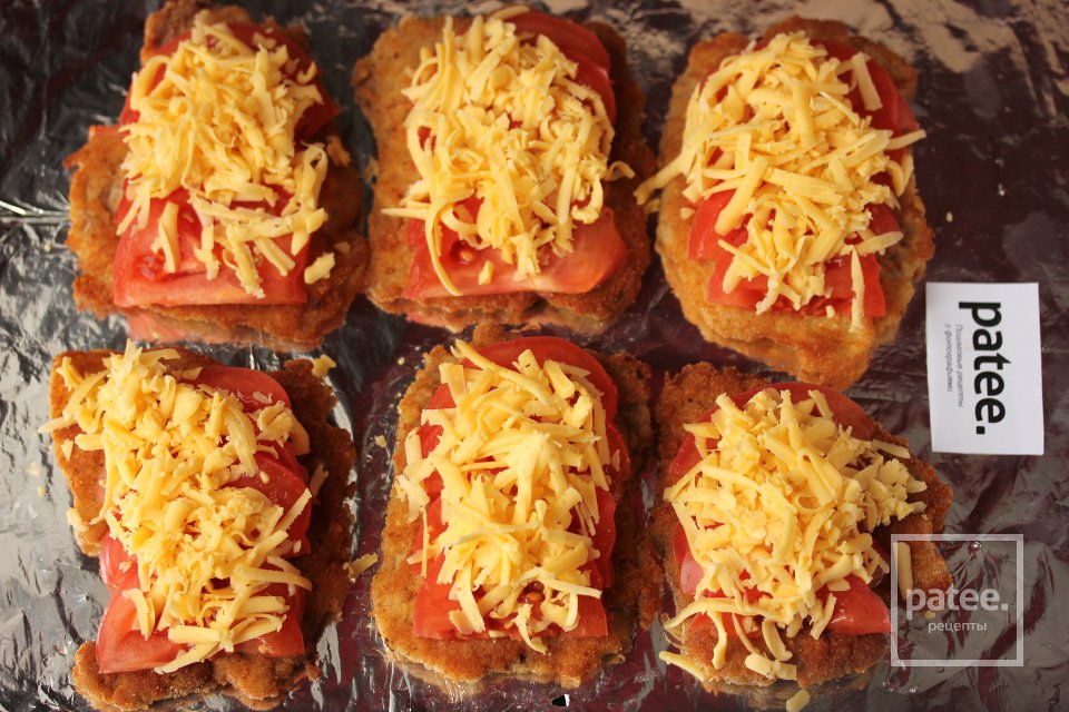 Отбивные из свинины с помидорами и сыром - Шаг 12