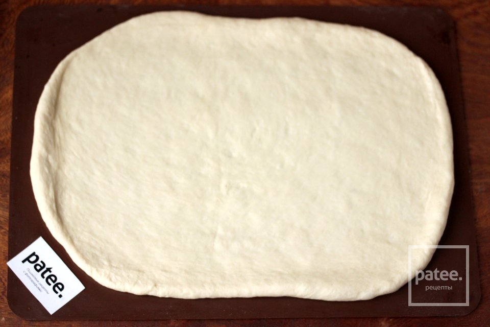 Сырная пицца с помидорами черри - Шаг 2