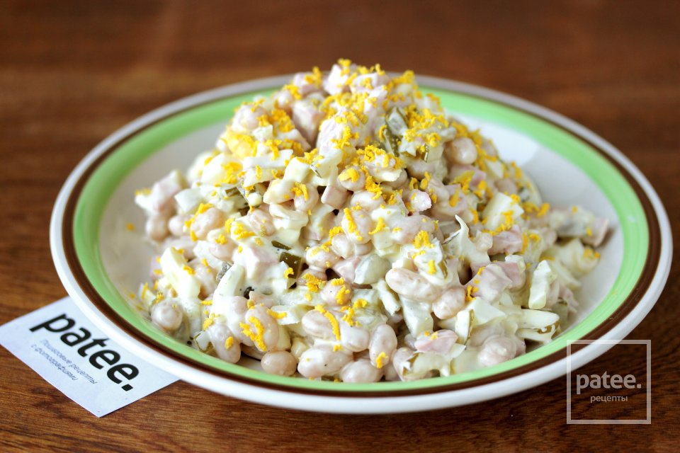 Салат с колбасой и фасолью - Шаг 12