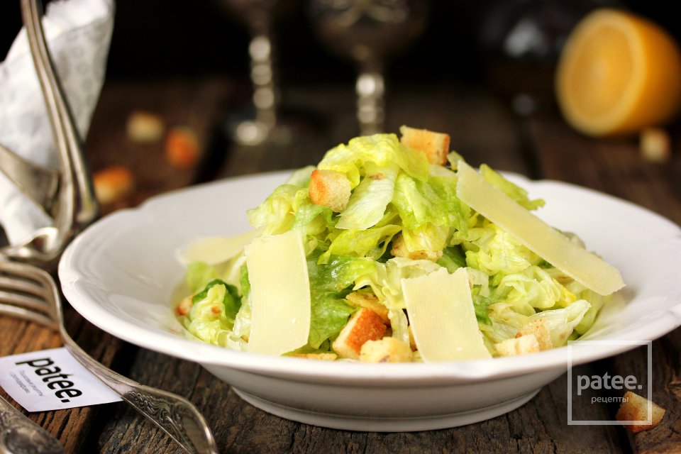 Салат Цезарь с анчоусами - Шаг 18