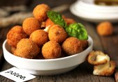 Сырные шарики из моцареллы