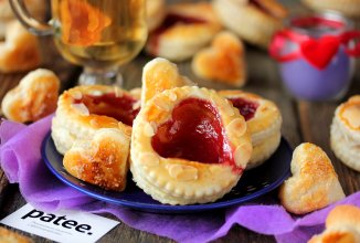 Слойки сердечки с джемом