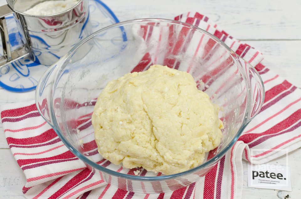 Вертуны из творожного теста с ореховой начинкой - Шаг 8