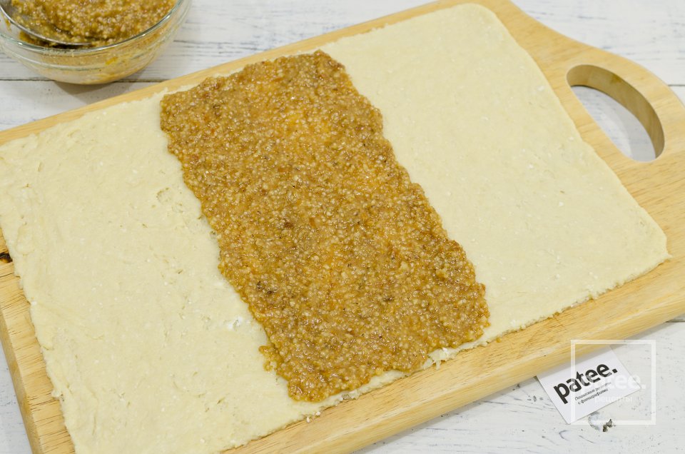 Вертуны из творожного теста с ореховой начинкой - Шаг 17