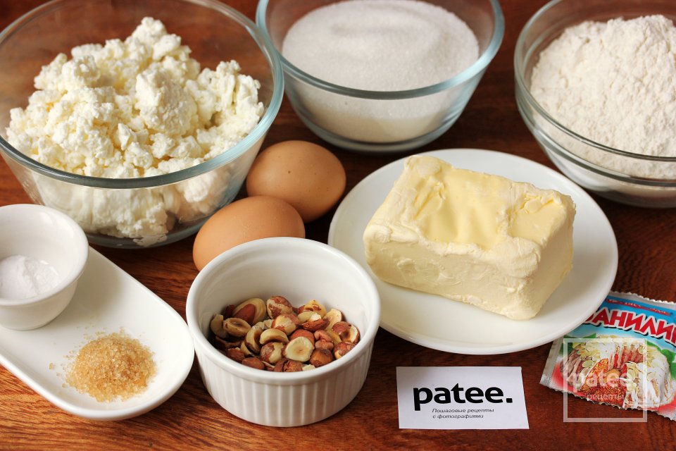 Творожные кексы с сахарно-ореховой корочкой - Шаг 1