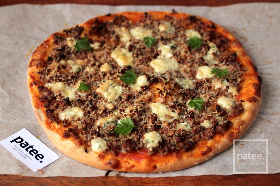 Пицца с фаршем и сыром дор блю - Шаг 10