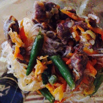 Фунчоза с телятиной и овощами