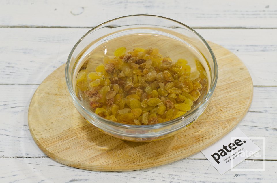 Сладкий плов с сухофруктами, медом и орехами - Шаг 2