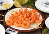 Шашлычки из креветок