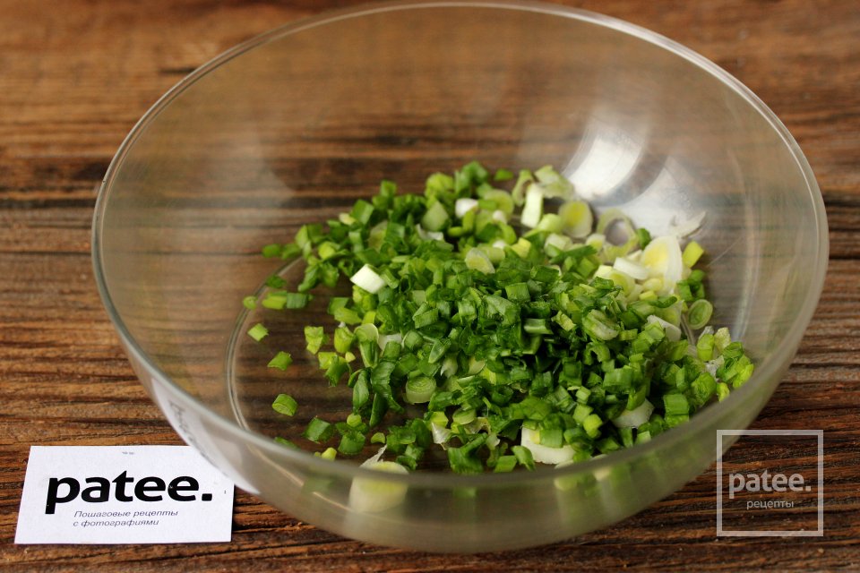 Мясные зразы с яйцом, сыром и зелёным луком - Шаг 9