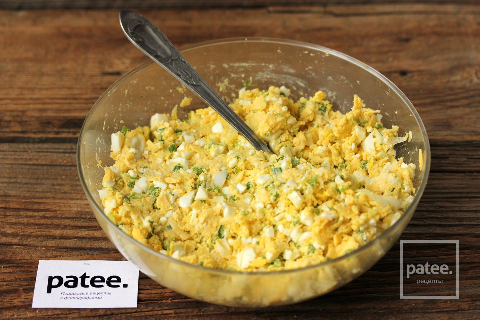 Мясные зразы с яйцом, сыром и зелёным луком - Шаг 13