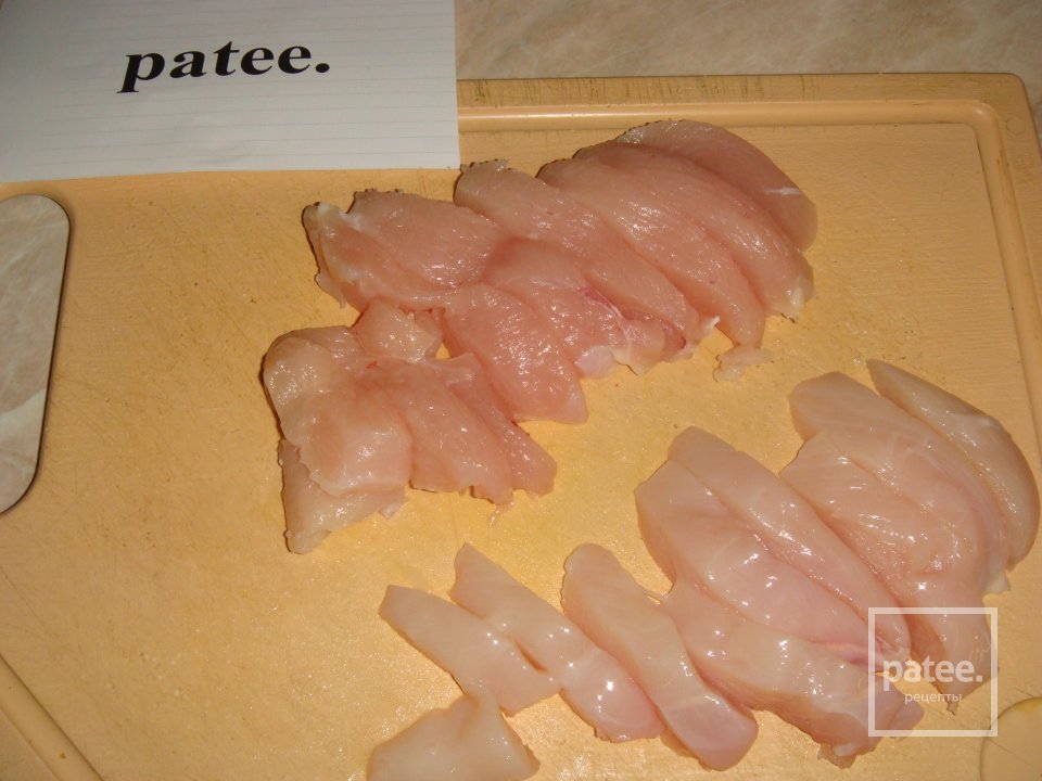 Салат с хурмой и курицей - Шаг 3