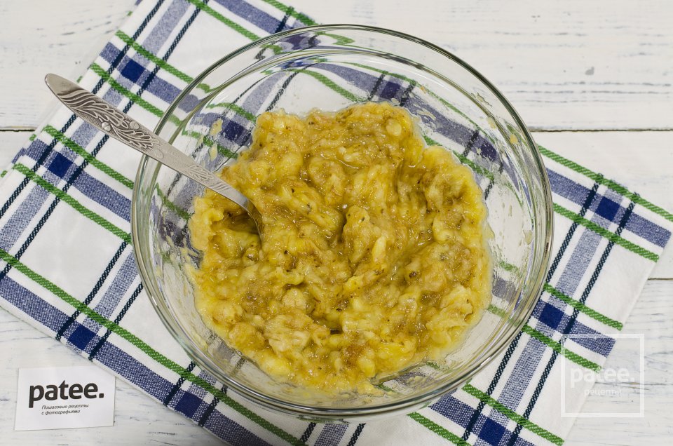 Банановый кекс с орехами и шоколадной крошкой - Шаг 5