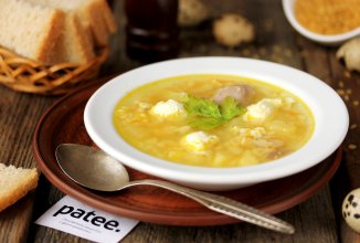 Куриный суп с булгуром и перепелиными яйцами