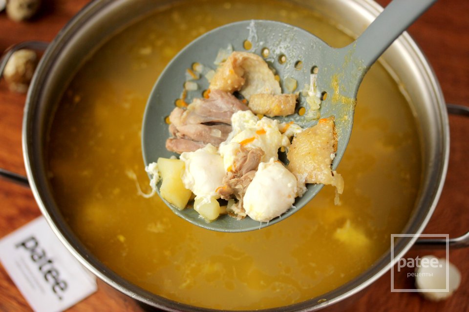 Куриный суп с булгуром и перепелиными яйцами - Шаг 10