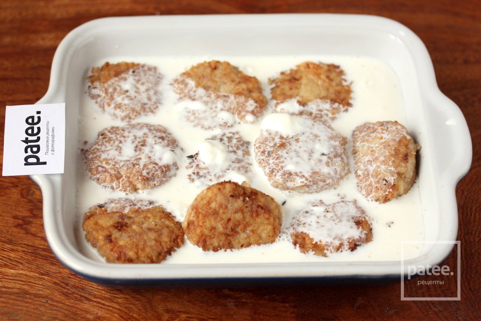 Тефтели в сметанном соусе - Шаг 11