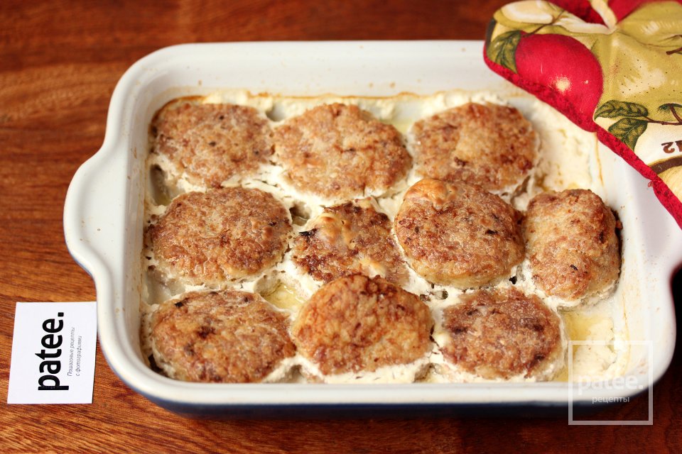 Тефтели в сметанном соусе - Шаг 12