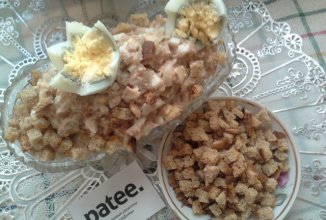 Салат из паштета с гусиной печенью