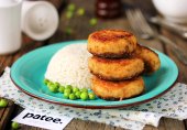 Рыбные котлеты из хека