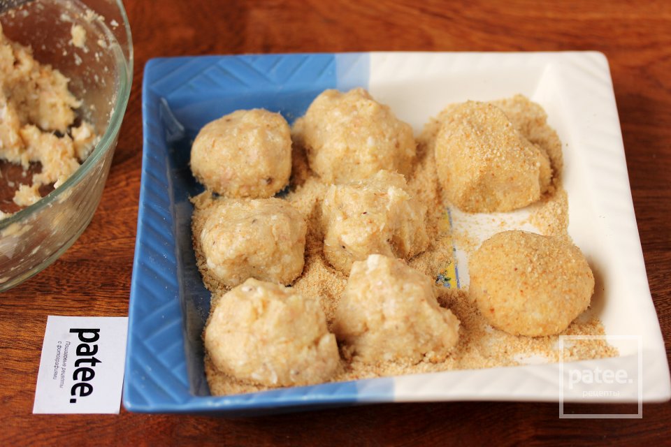 Рыбные котлеты из хека - Шаг 9