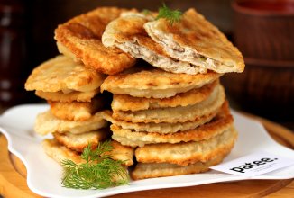 Хрустящие чебуреки (тесто на майонезе)