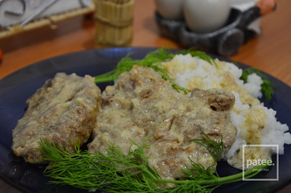 Отбивные из свиной печени в сметанно-чесночном соусе - Шаг 17